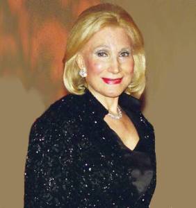 ELAYNE_FRONT_PAGE_op_564x600